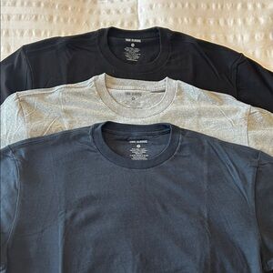 Men's Crew Neck T-Shirt Set - Black, Gray, and Navy